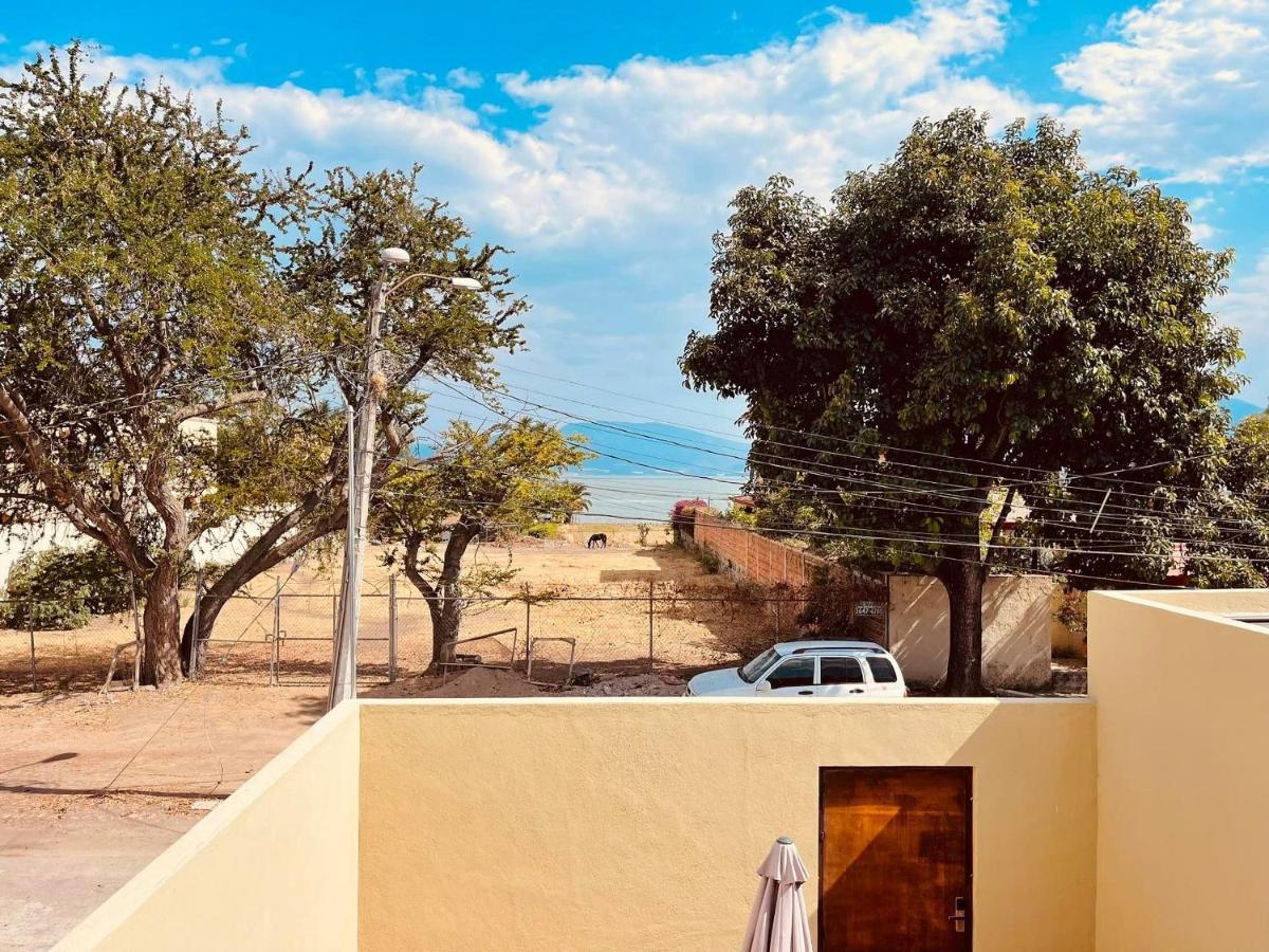 אחיחיק Seuia Departamentos Con Alberca A Pasos Del Lago מראה חיצוני תמונה