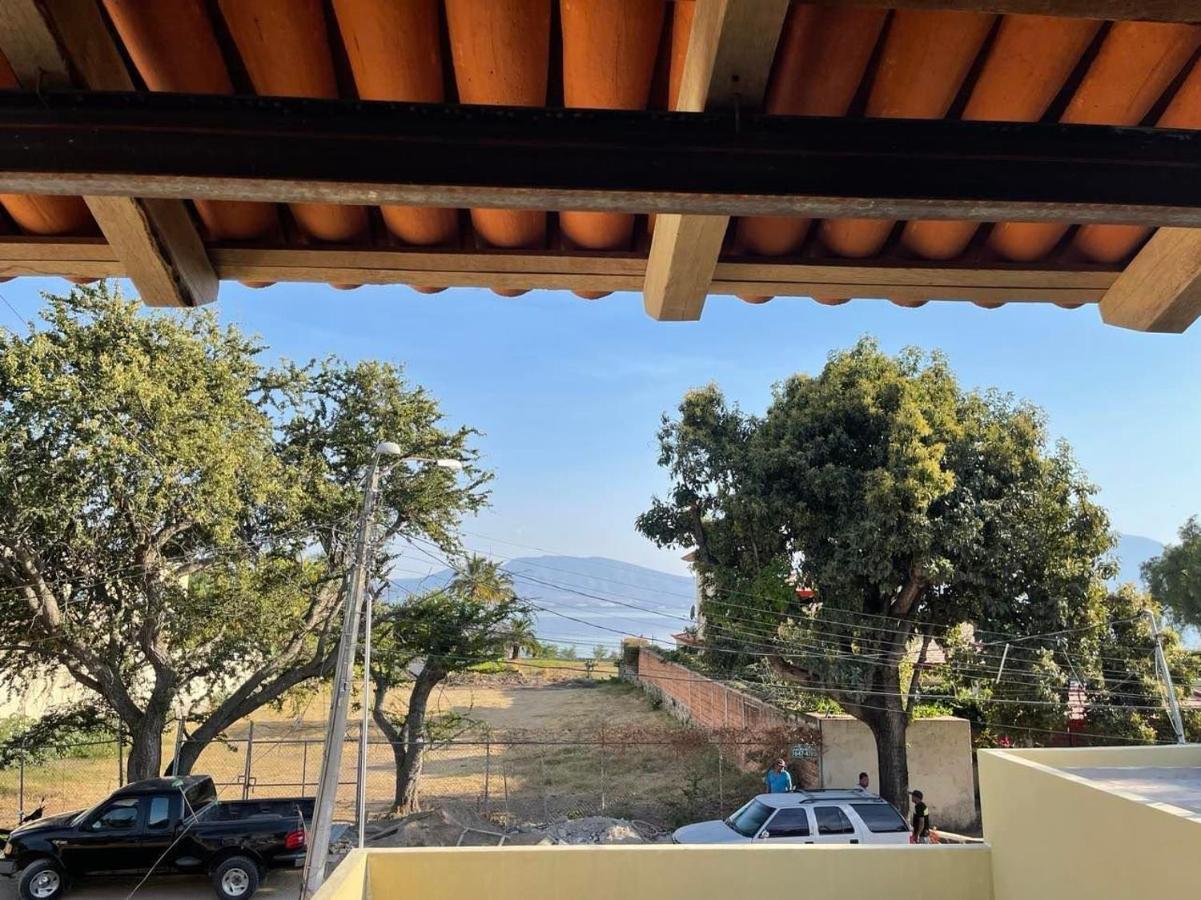 אחיחיק Seuia Departamentos Con Alberca A Pasos Del Lago מראה חיצוני תמונה